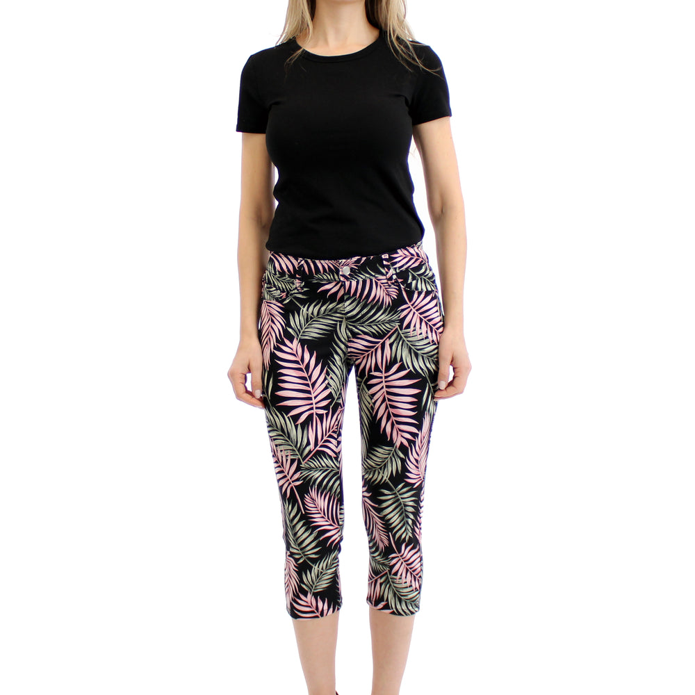 
                  
                    Women's Mid Rise Two Tone Leaves Printed Stretch Capris
                  
                