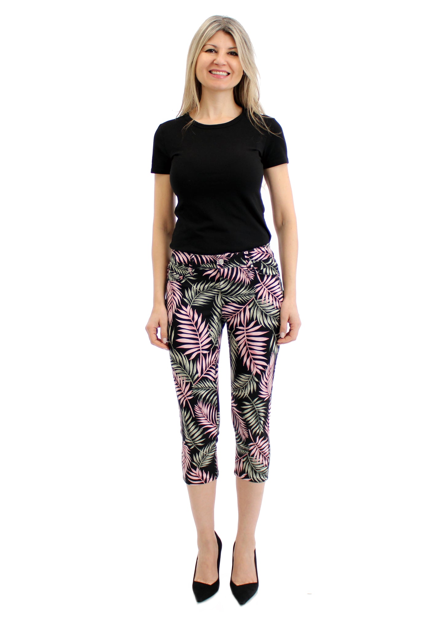 
                  
                    Women's Mid Rise Two Tone Leaves Printed Stretch Capris
                  
                