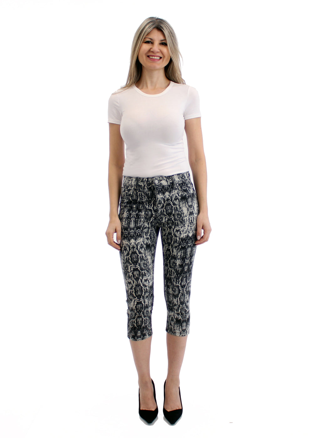 Women's Mid Rise Snake Printed Stretch Capris